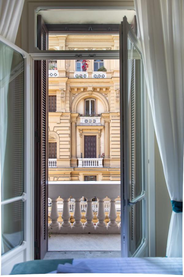 Palazzo Nana Suites & Apartments Неаполь Экстерьер фото